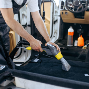 Servicio de Limpieza de Coche Integral y Con Ozono - RetamaCars