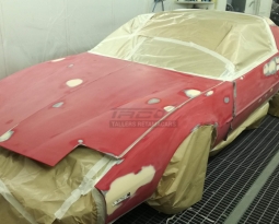 Reparació de planxa, massilla, restauració i imprimació – Pontiac Firebird